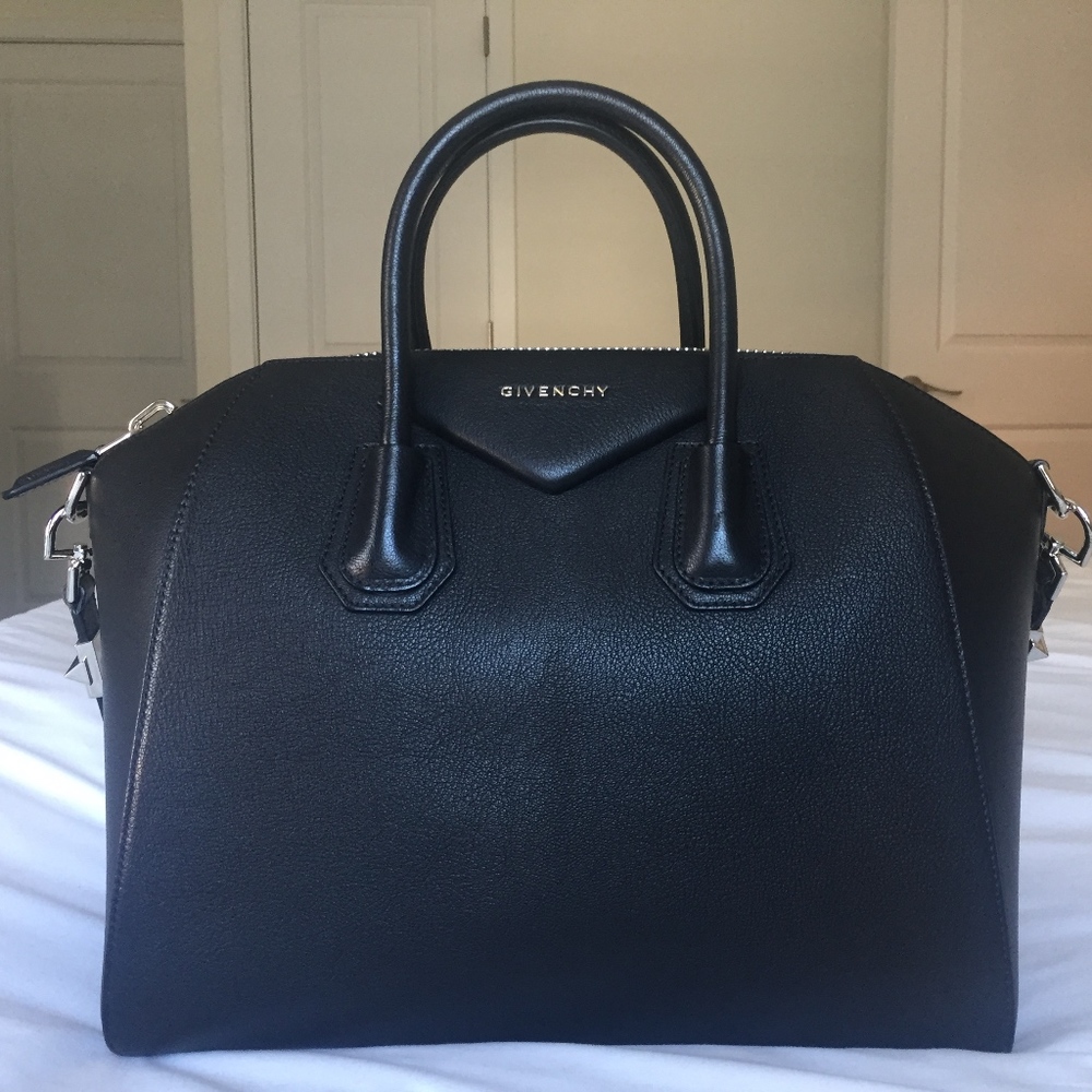 Givenchy Medium Antigona Sugar Leather Satchel Bag